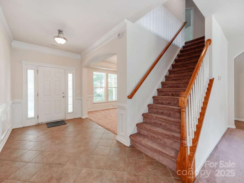 15001 Rosemary Way Drive, Huntersville, NC 28078.  MLS# CAR4260853, YatesRealty ID 25624. Tile floors