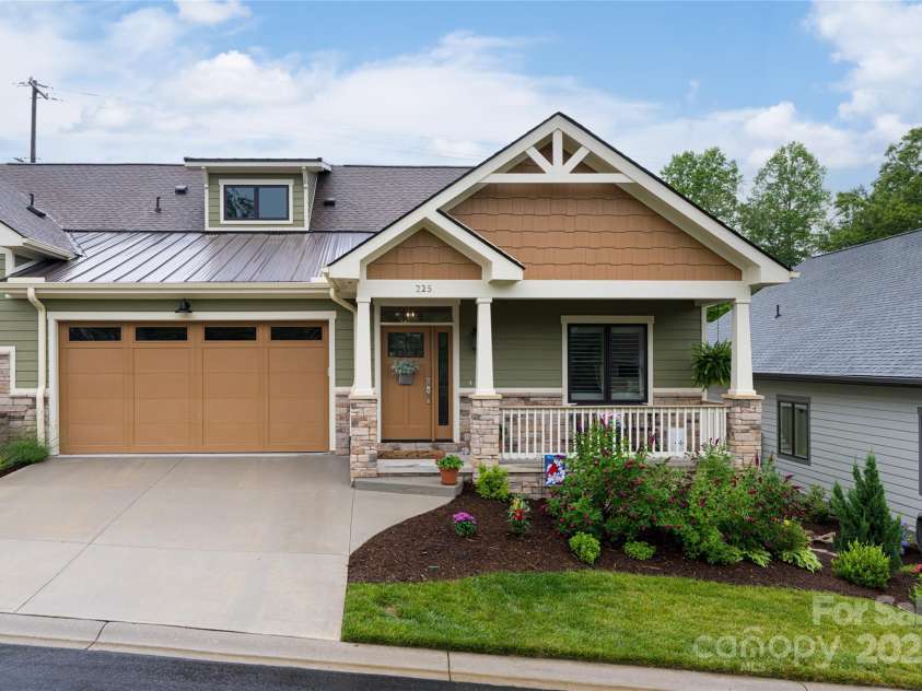 225 Sports Village Drive, Hendersonville, NC 28739.  MLS# CAR4267302, YatesRealty ID 25625. 
