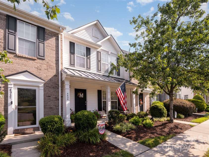 4939 Sunburst Lane, Charlotte, NC 28213.  MLS# CAR4267866, YatesRealty ID 25626. 