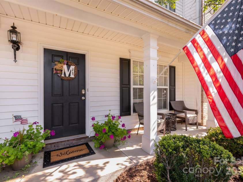 4939 Sunburst Lane, Charlotte, NC 28213.  MLS# CAR4267866, YatesRealty ID 25626. 