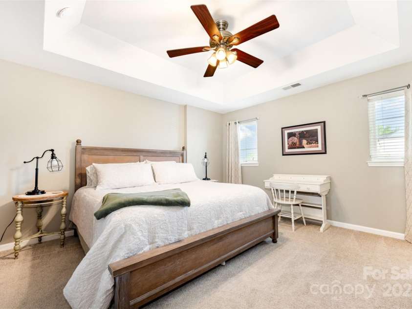 4939 Sunburst Lane, Charlotte, NC 28213.  MLS# CAR4267866, YatesRealty ID 25626. 