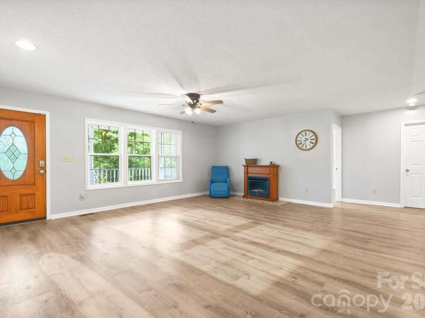 1011 Cambridge Court, Lenoir, NC 28645.  MLS# CAR4374867, YatesRealty ID 25627. 