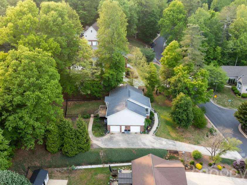 1011 Cambridge Court, Lenoir, NC 28645.  MLS# CAR4374867, YatesRealty ID 25627. 