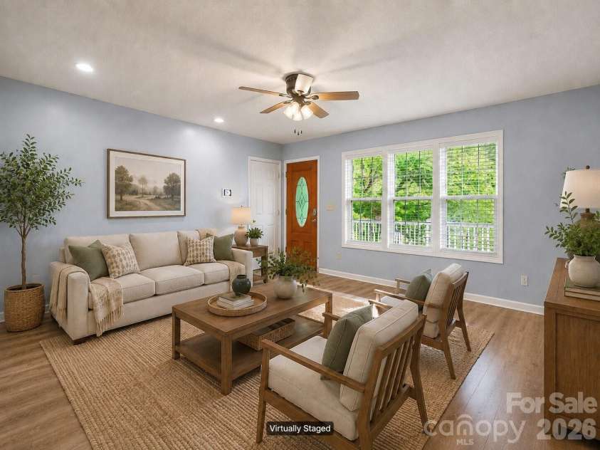 1011 Cambridge Court, Lenoir, NC 28645.  MLS# CAR4374867, YatesRealty ID 25627. 