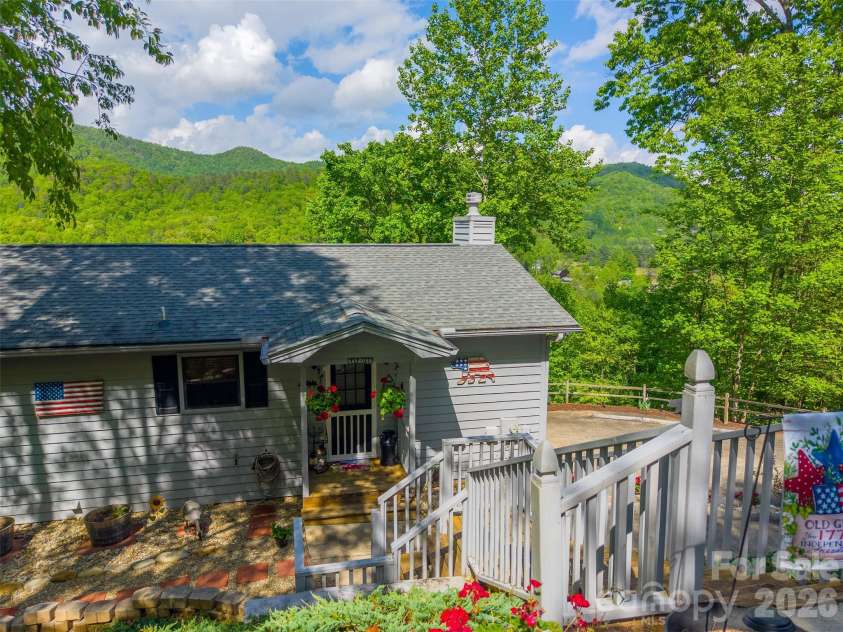 531 Reserve Road, Franklin, NC 28734.  MLS# CAR4378159, YatesRealty ID 25628. 