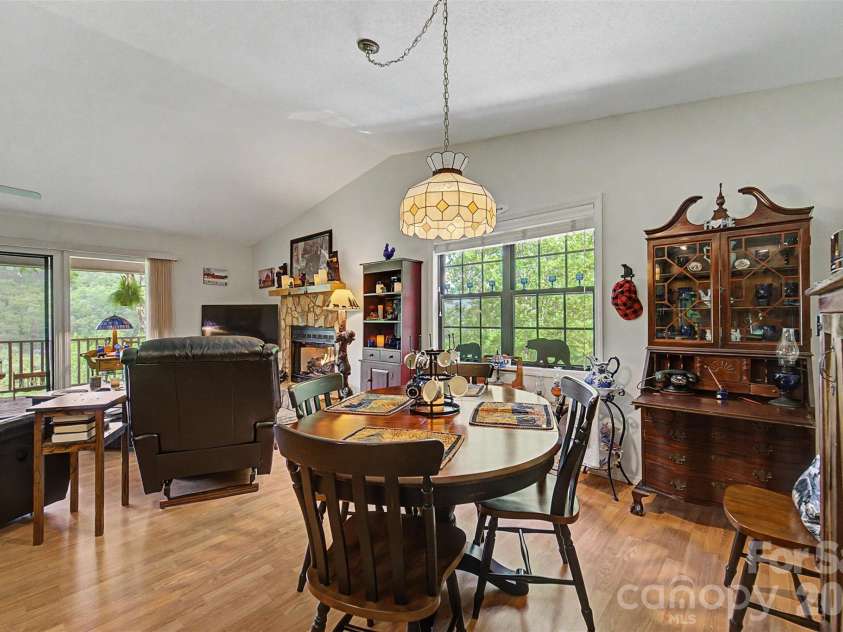 531 Reserve Road, Franklin, NC 28734.  MLS# CAR4378159, YatesRealty ID 25628. 