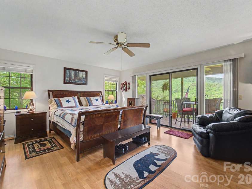 531 Reserve Road, Franklin, NC 28734.  MLS# CAR4378159, YatesRealty ID 25628. 