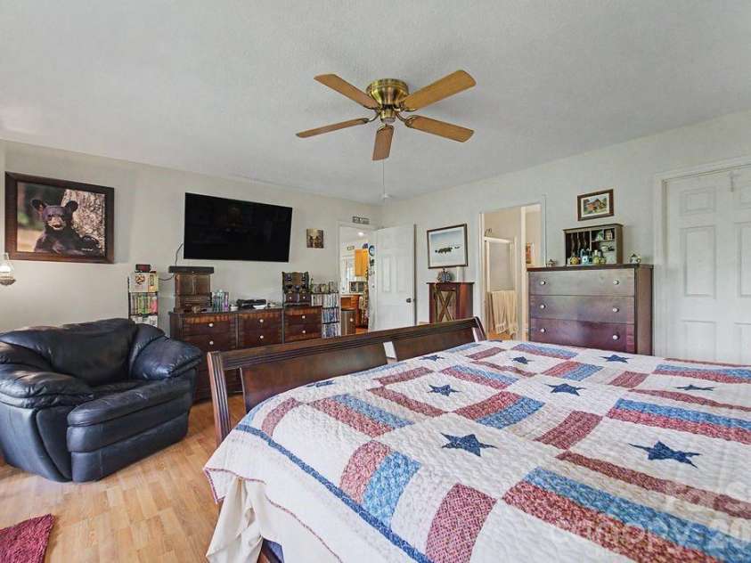 531 Reserve Road, Franklin, NC 28734.  MLS# CAR4378159, YatesRealty ID 25628. 
