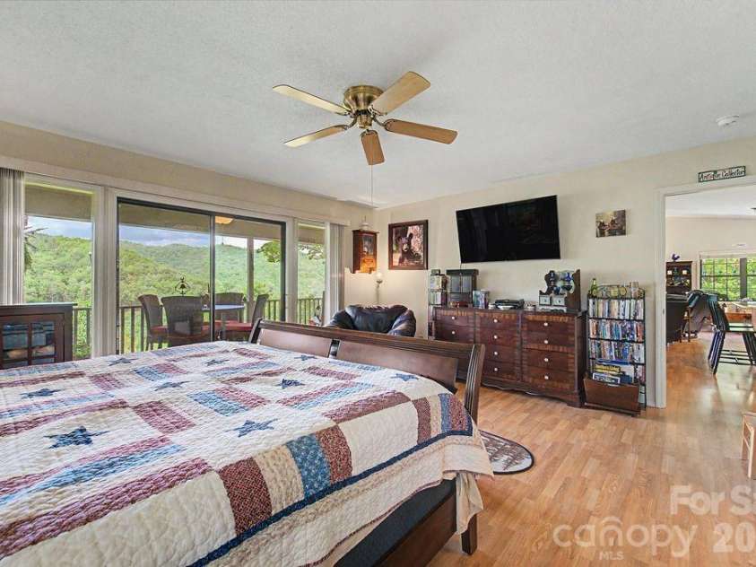 531 Reserve Road, Franklin, NC 28734.  MLS# CAR4378159, YatesRealty ID 25628. 