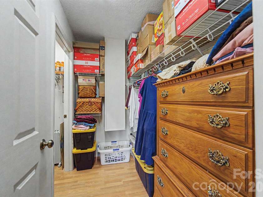 531 Reserve Road, Franklin, NC 28734.  MLS# CAR4378159, YatesRealty ID 25628. 