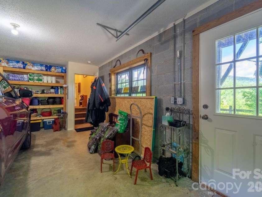 531 Reserve Road, Franklin, NC 28734.  MLS# CAR4378159, YatesRealty ID 25628. 