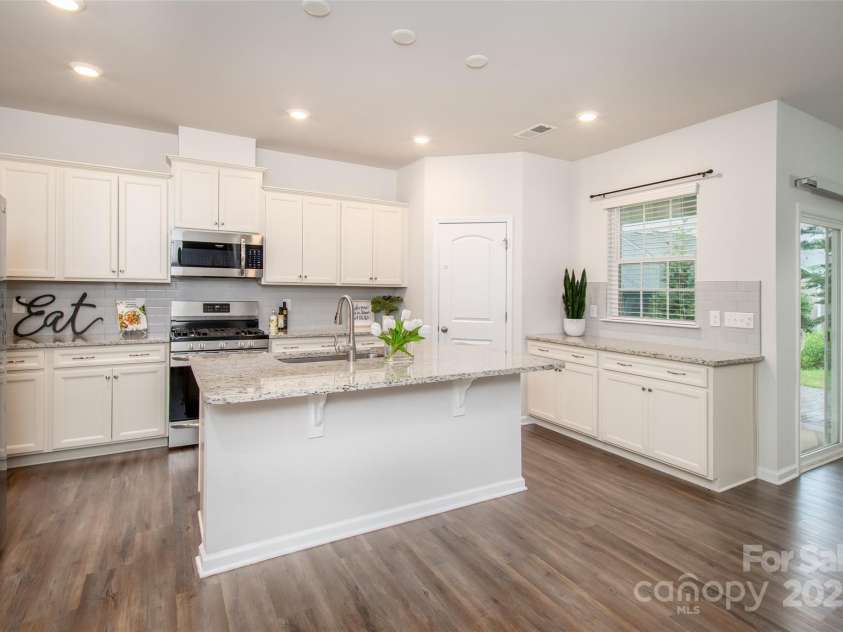 150 Morehouse Avenue, Mooresville, NC 28117.  MLS# CAR4264597, YatesRealty ID 25629. Welcome To 150 W Morehouse Avenue