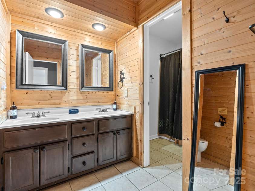 156 Deer Run Road, Canton, NC 28716.  MLS# CAR4204174, YatesRealty ID 2563. 