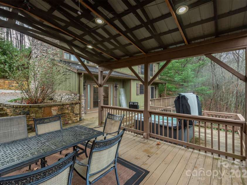 156 Deer Run Road, Canton, NC 28716.  MLS# CAR4204174, YatesRealty ID 2563. 