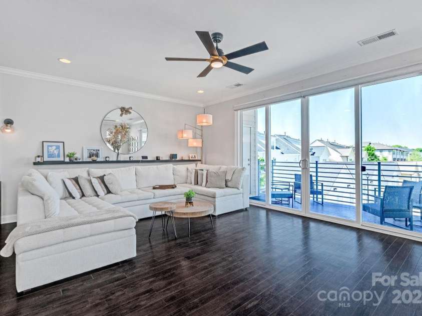 2551 Statesville Avenue, Charlotte, NC 28206.  MLS# CAR4318721, YatesRealty ID 2563. 