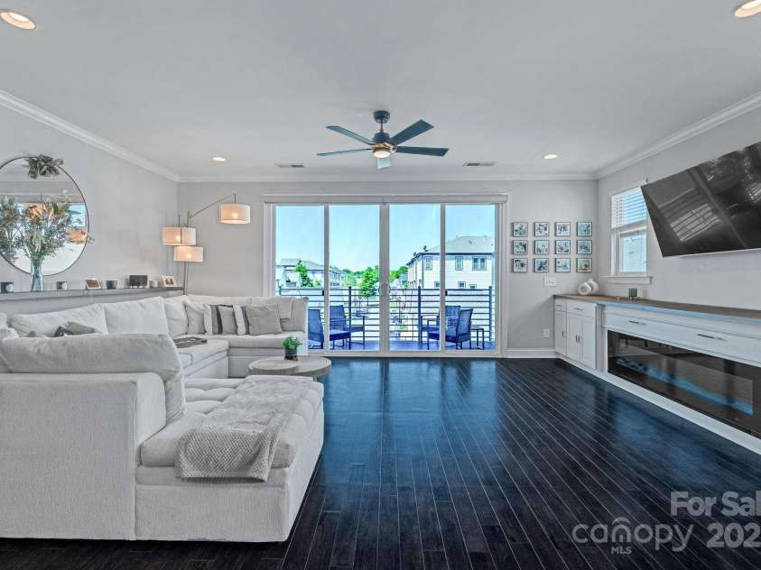 2551 Statesville Avenue, Charlotte, NC 28206.  MLS# CAR4318721, YatesRealty ID 2563. 