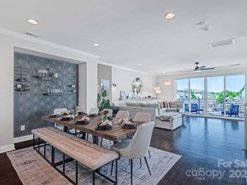 2551 Statesville Avenue, Charlotte, NC 28206.  MLS# CAR4318721, YatesRealty ID 2563. 