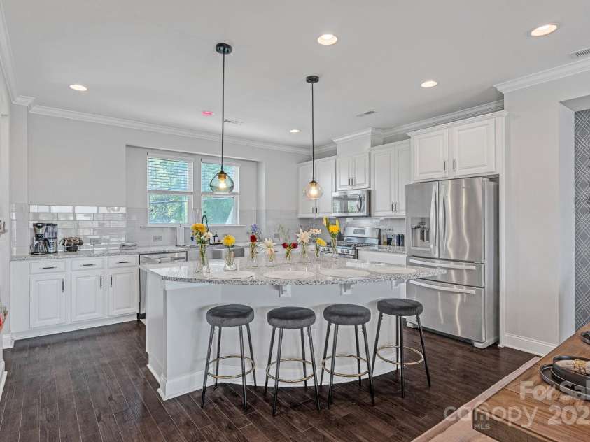 2551 Statesville Avenue, Charlotte, NC 28206.  MLS# CAR4318721, YatesRealty ID 2563. 