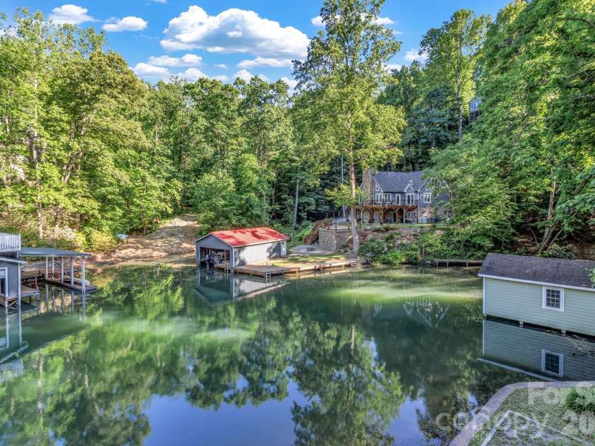 159 Anglers Way, Lake Lure, NC 28746.  MLS# CAR4383507, YatesRealty ID 25630. Peaceful Snug Harbor