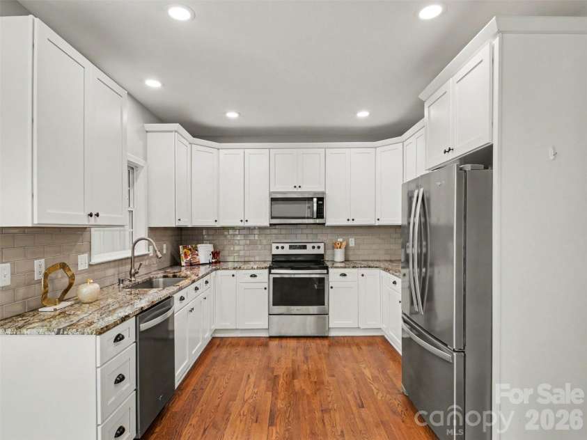 2715 Thornburg Court, Monroe, NC 28110.  MLS# CAR4381195, YatesRealty ID 25631. 