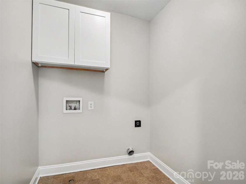 2715 Thornburg Court, Monroe, NC 28110.  MLS# CAR4381195, YatesRealty ID 25631. 