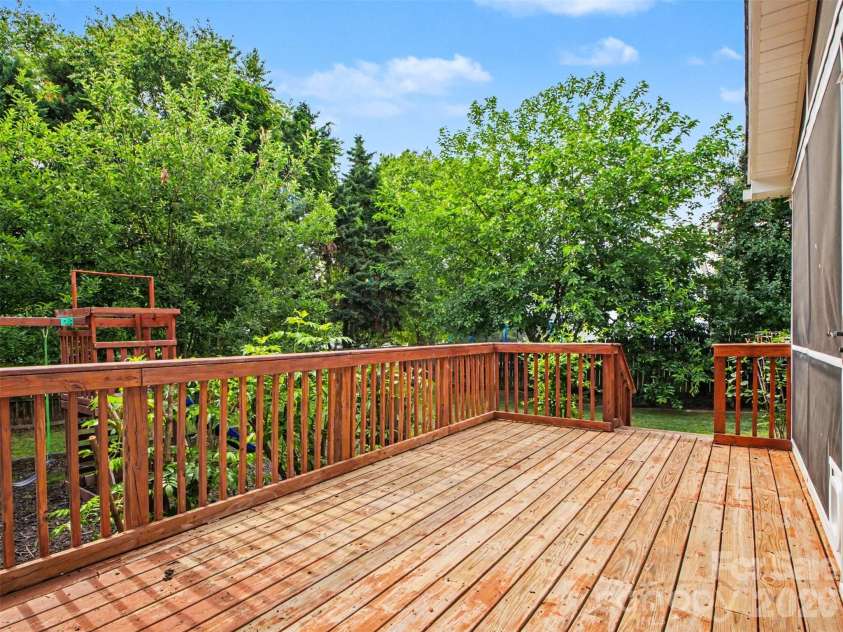2715 Thornburg Court, Monroe, NC 28110.  MLS# CAR4381195, YatesRealty ID 25631. 