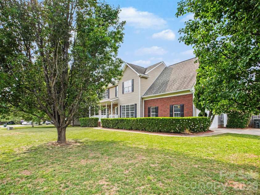 2715 Thornburg Court, Monroe, NC 28110.  MLS# CAR4381195, YatesRealty ID 25631. 