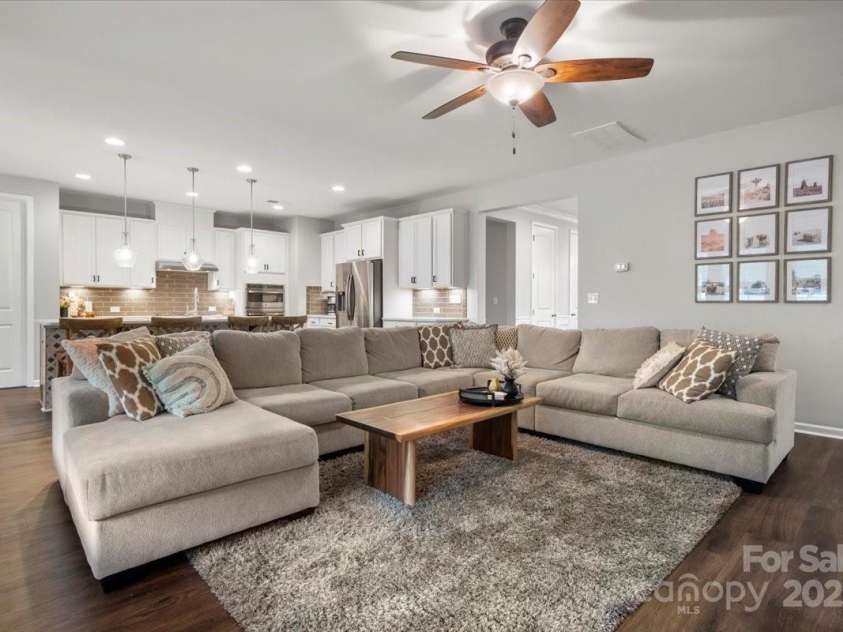 9530 Hightower Oak Street, Huntersville, NC 28078.  MLS# CAR4258516, YatesRealty ID 25631. 