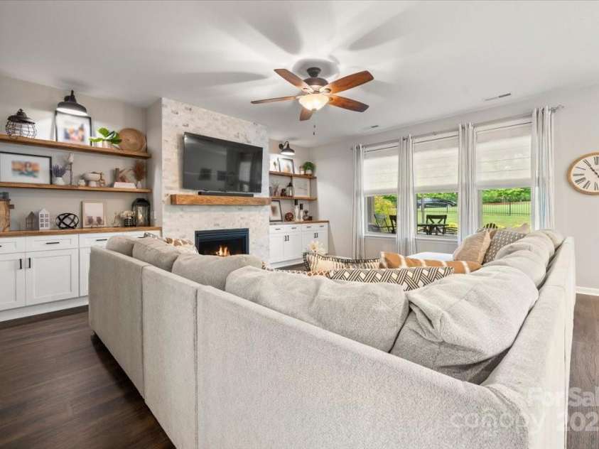 9530 Hightower Oak Street, Huntersville, NC 28078.  MLS# CAR4258516, YatesRealty ID 25631. 