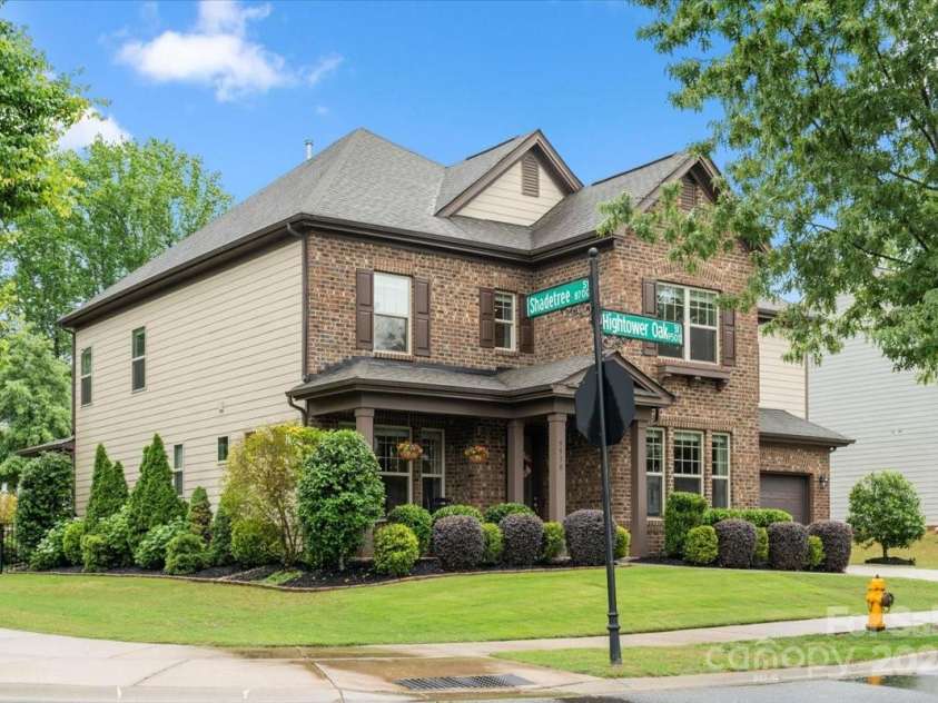 9530 Hightower Oak Street, Huntersville, NC 28078.  MLS# CAR4258516, YatesRealty ID 25631. 