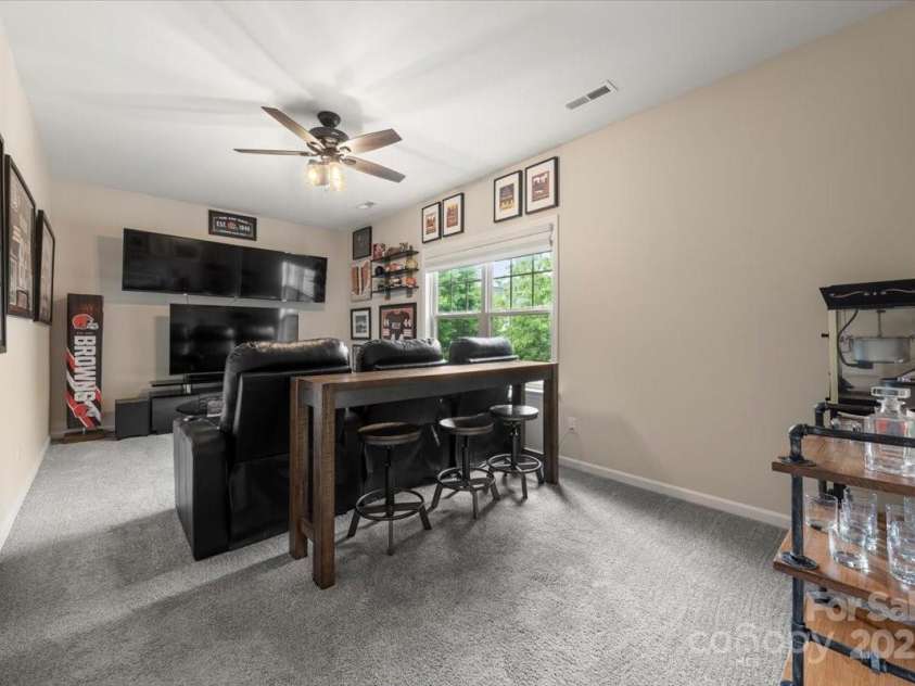 9530 Hightower Oak Street, Huntersville, NC 28078.  MLS# CAR4258516, YatesRealty ID 25631. Bonus Room