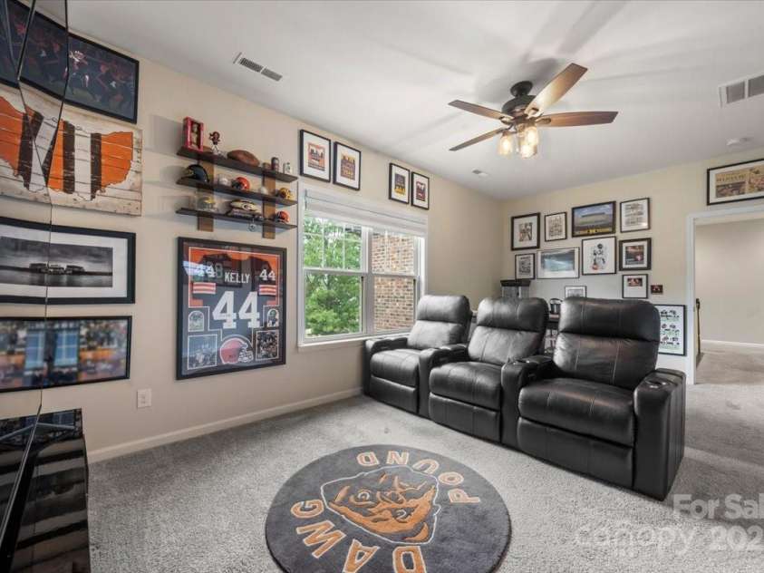 9530 Hightower Oak Street, Huntersville, NC 28078.  MLS# CAR4258516, YatesRealty ID 25631. Bonus Room