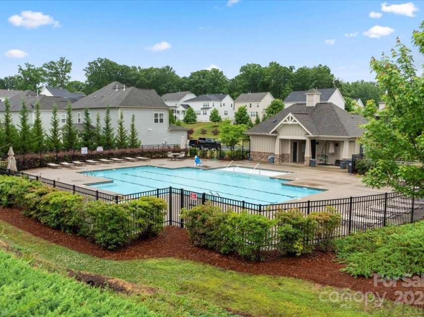9530 Hightower Oak Street, Huntersville, NC 28078.  MLS# CAR4258516, YatesRealty ID 25631. Community Pool close by!