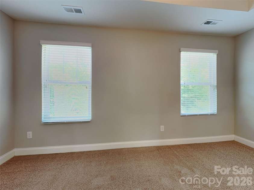 14923 Boudins Lane, Charlotte, NC 28278.  MLS# CAR4385413, YatesRealty ID 25633. 