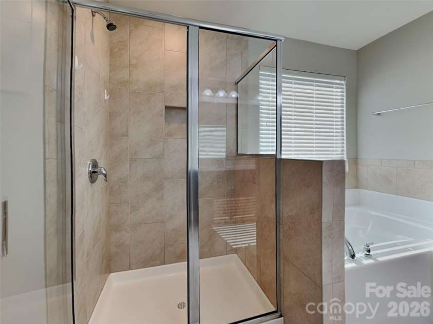 14923 Boudins Lane, Charlotte, NC 28278.  MLS# CAR4385413, YatesRealty ID 25633. 