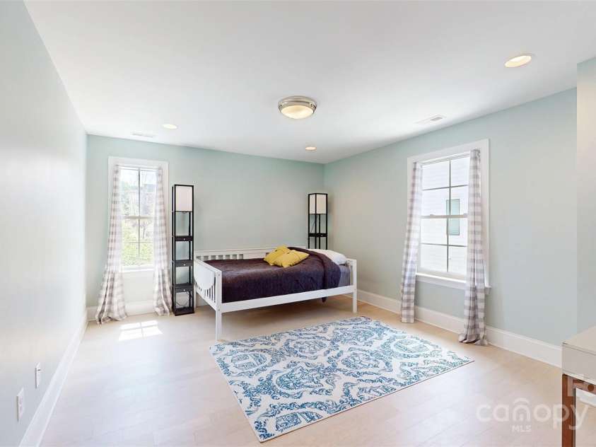 1511 Landis Avenue, Charlotte, NC 28205.  MLS# CAR4246720, YatesRealty ID 25633. Bonus Room