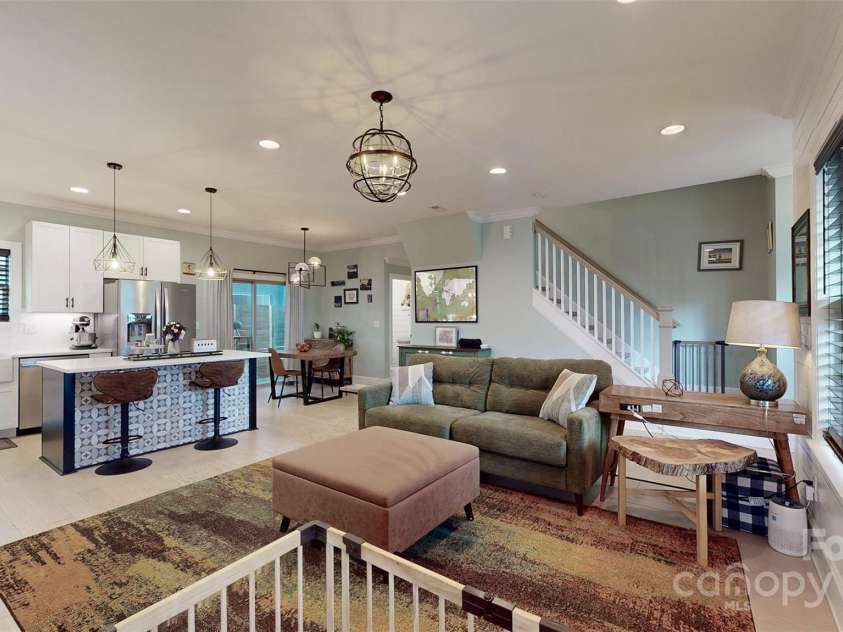 1511 Landis Avenue, Charlotte, NC 28205.  MLS# CAR4246720, YatesRealty ID 25633. Open Living Space