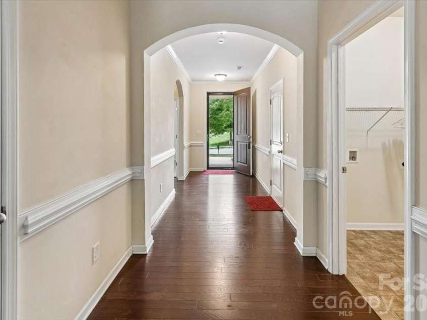 10214 Atkins Ridge Drive, Charlotte, NC 28213.  MLS# CAR4384296, YatesRealty ID 25635. 