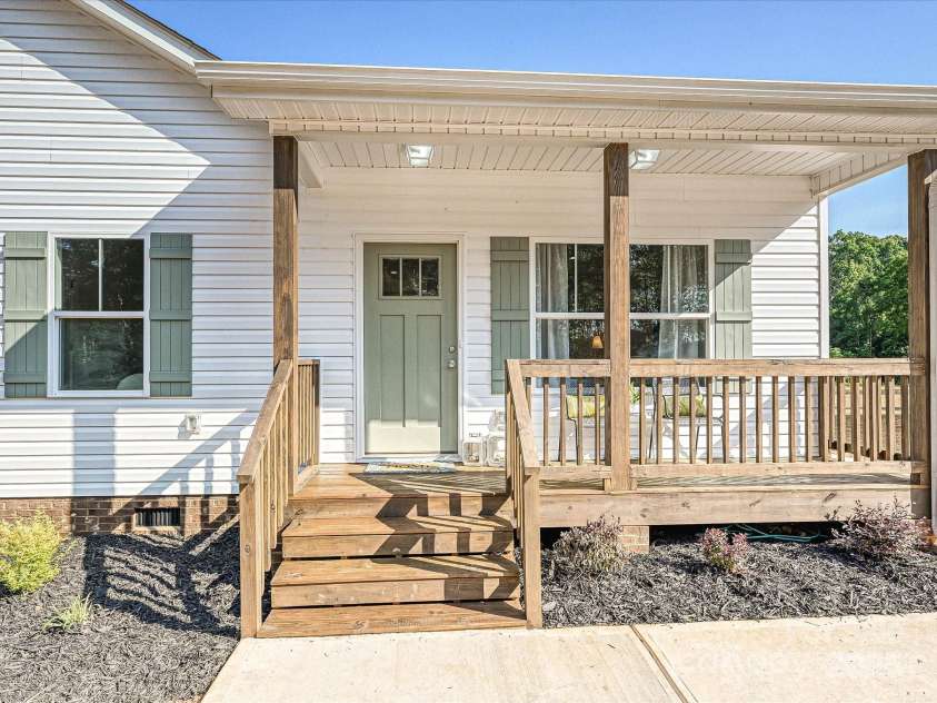 286 Old Pinckney Road, York, SC 29745.  MLS# CAR4274533, YatesRealty ID 25635. 