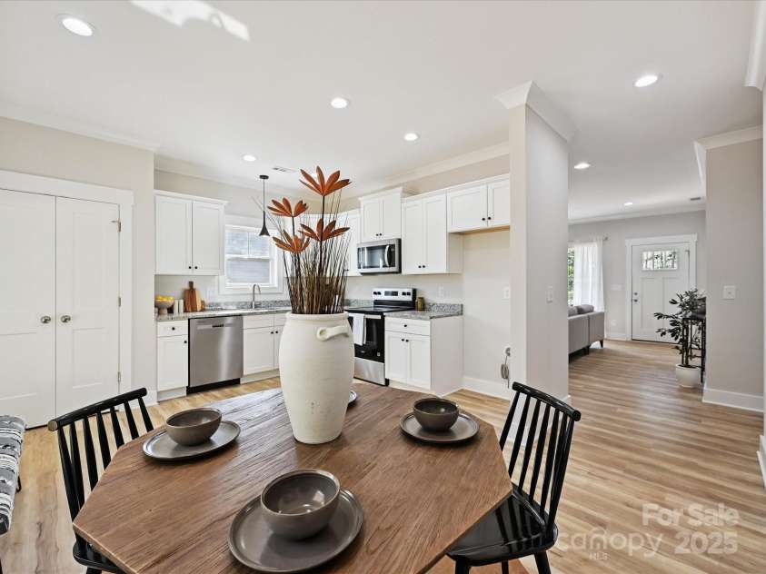 286 Old Pinckney Road, York, SC 29745.  MLS# CAR4274533, YatesRealty ID 25635. 