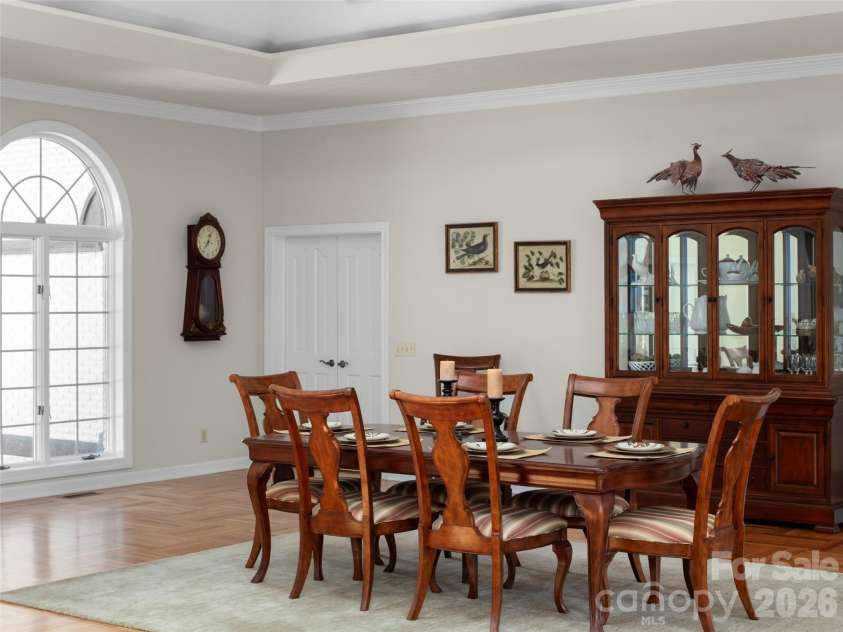813 Rickel Drive, Hendersonville, NC 28739.  MLS# CAR4382404, YatesRealty ID 25636. 