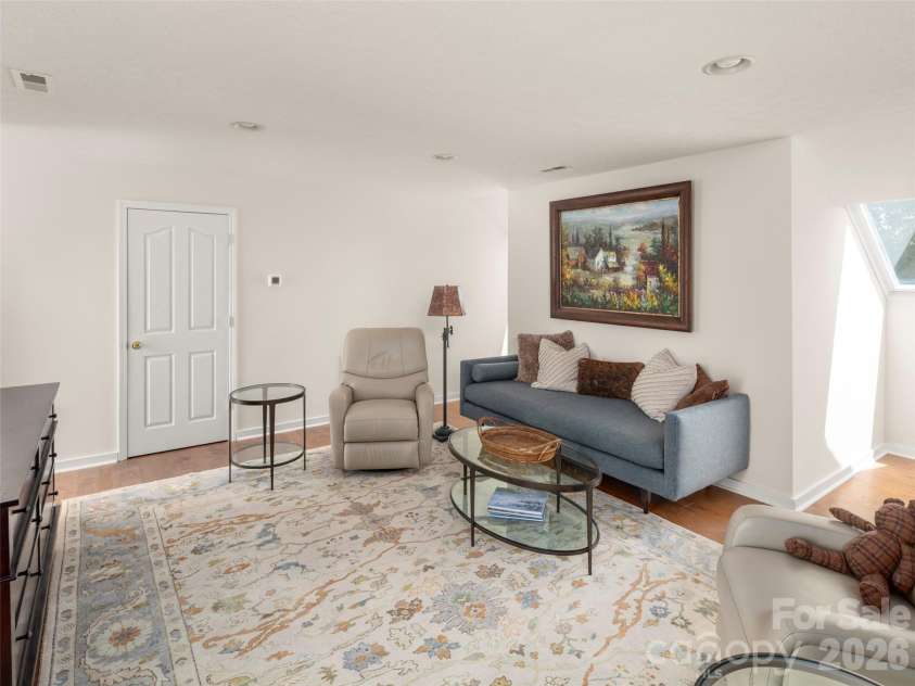 813 Rickel Drive, Hendersonville, NC 28739.  MLS# CAR4382404, YatesRealty ID 25636. 