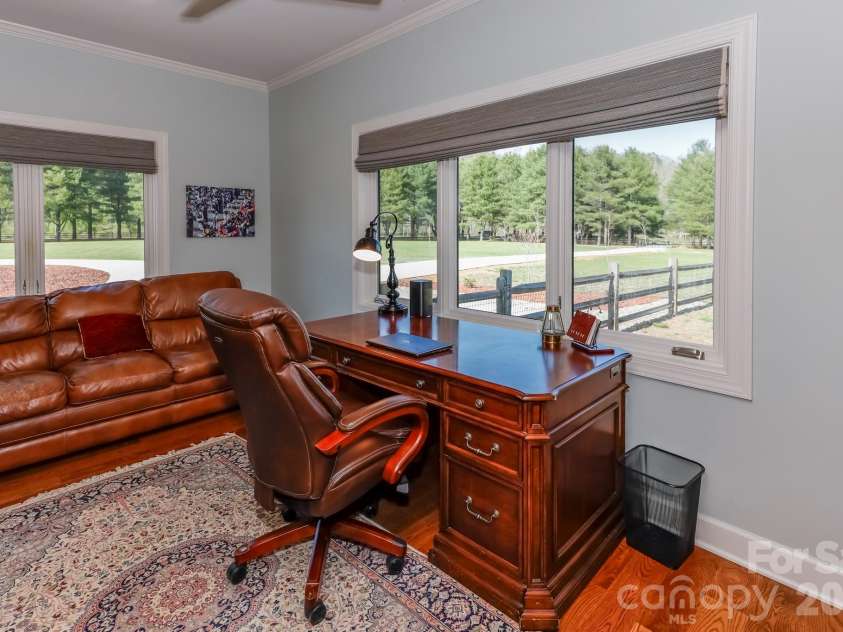 118 McOwenben Pass, Lake Lure, NC 28746.  MLS# CAR4364794, YatesRealty ID 25637. 