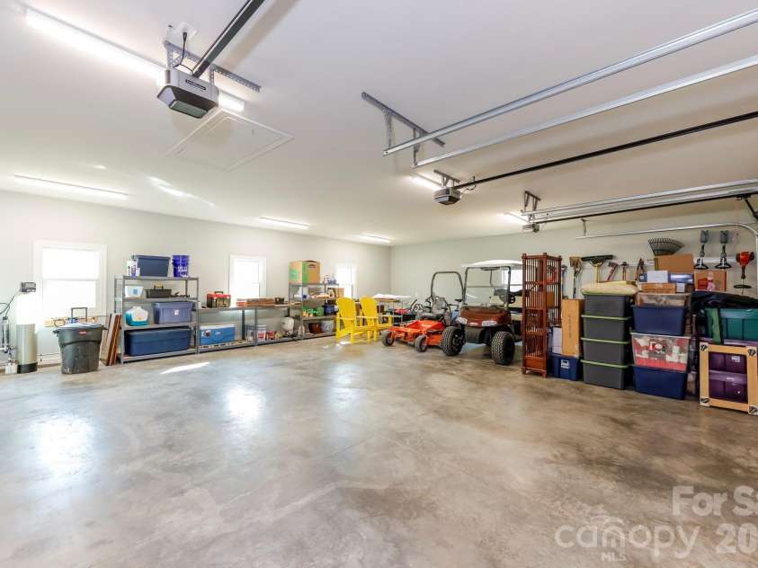 118 McOwenben Pass, Lake Lure, NC 28746.  MLS# CAR4364794, YatesRealty ID 25637. 