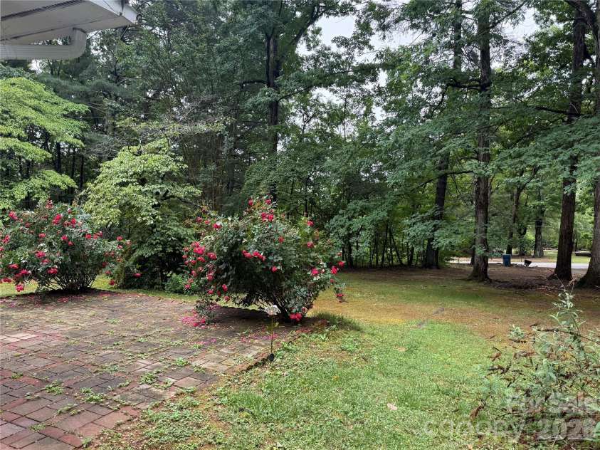 580 Legion Road, Lenoir, NC 28645.  MLS# CAR4385750, YatesRealty ID 25639. 