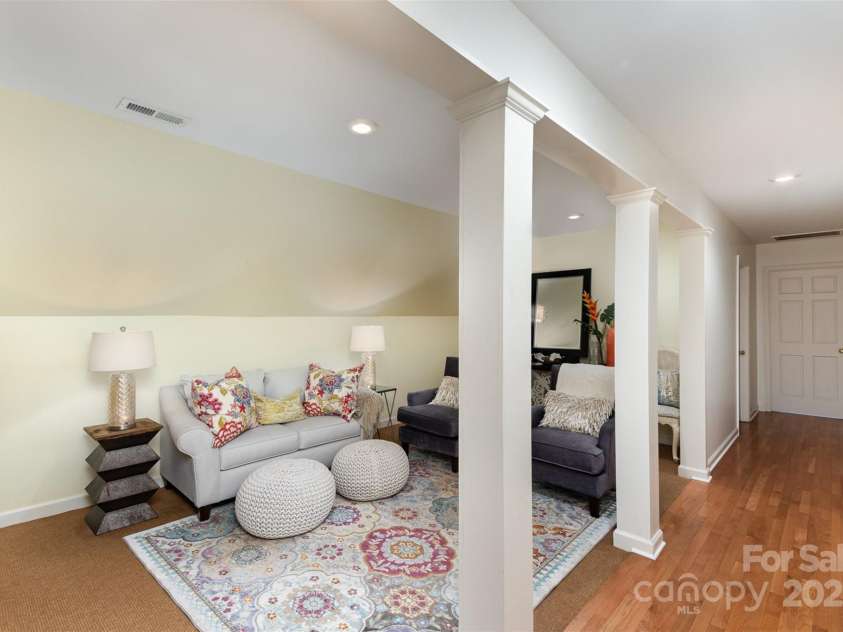 2968 Robinwood Road, Gastonia, NC 28054.  MLS# CAR4223522, YatesRealty ID 2564. 