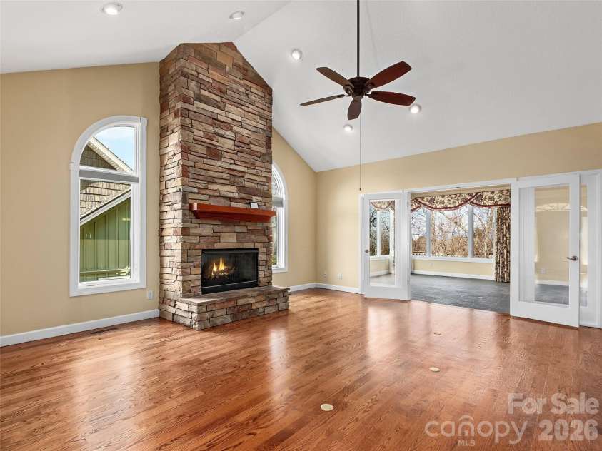 54 Deep Valley Lane, Hendersonville, NC 28791.  MLS# CAR4304196, YatesRealty ID 2564. Great Room