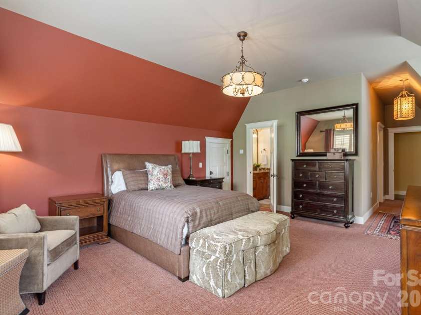 8 Fairway Place, Asheville, NC 28803.  MLS# CAR4245541, YatesRealty ID 2564. Second bedroom.