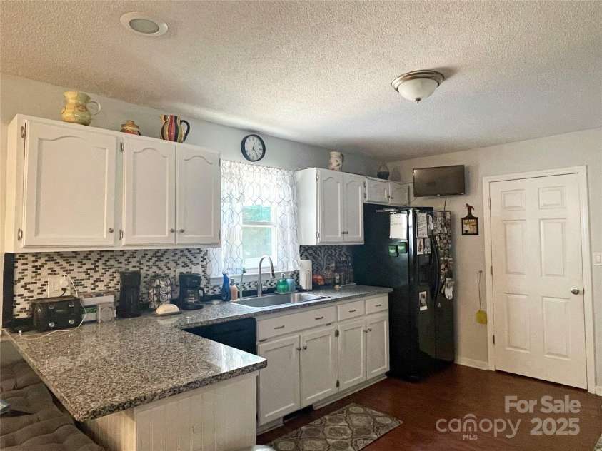 2174 Eastview Road, Rock Hill, SC 29732.  MLS# CAR4273630, YatesRealty ID 25640. 