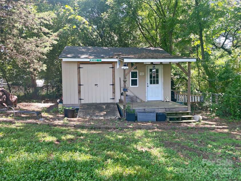 2174 Eastview Road, Rock Hill, SC 29732.  MLS# CAR4273630, YatesRealty ID 25640. 